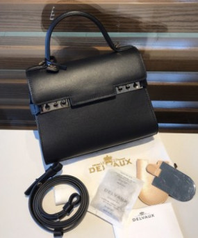 델보 톰페트 MM 샤리오뜨백